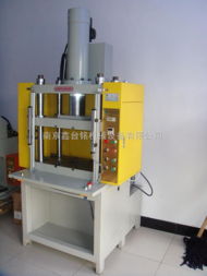 XTM-106 引领精密制造新纪元的液压切边与冲压解决方案